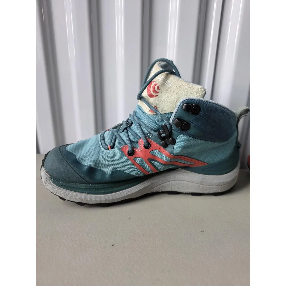 Topo Athletic Trailventure 2 Shoes Womens Size 7.5 Teal Coral Hiking Vibram